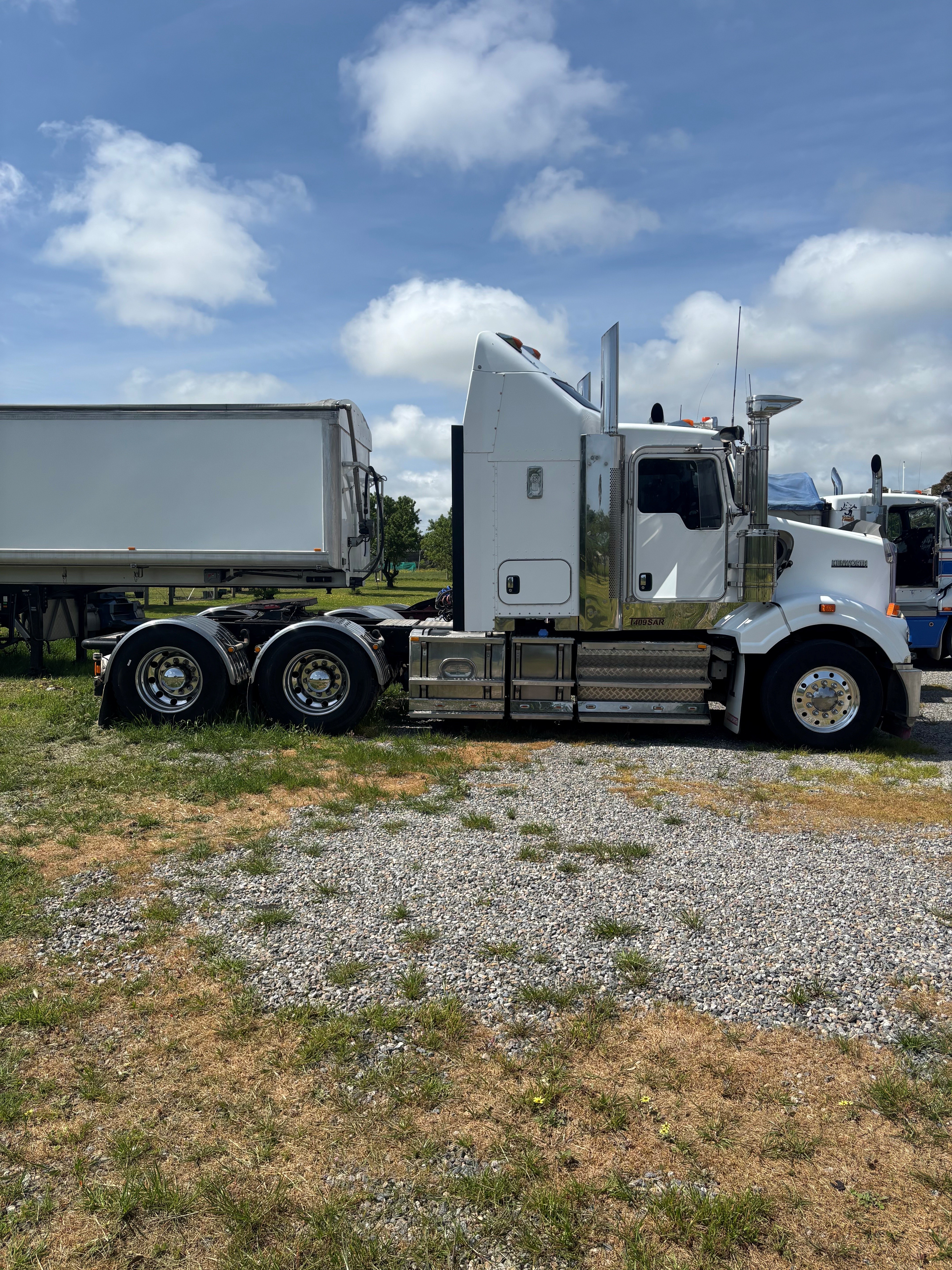 t409 2